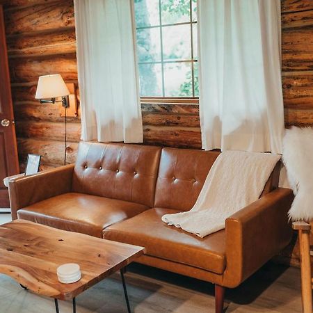 Wilder And Pine Riverside Cabins Stevenson Esterno foto