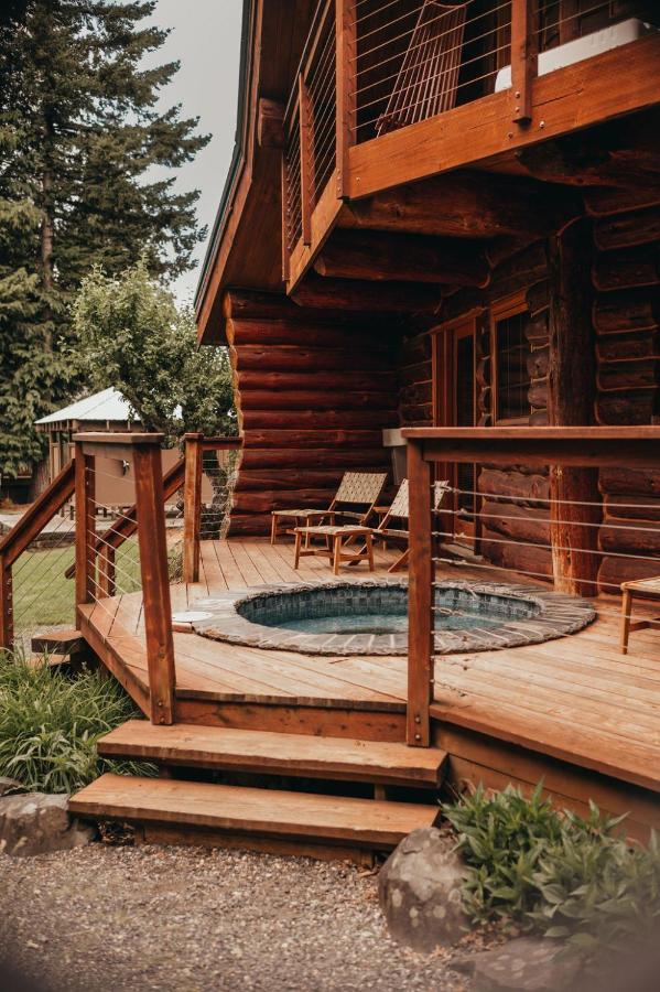 Wilder And Pine Riverside Cabins Stevenson Esterno foto